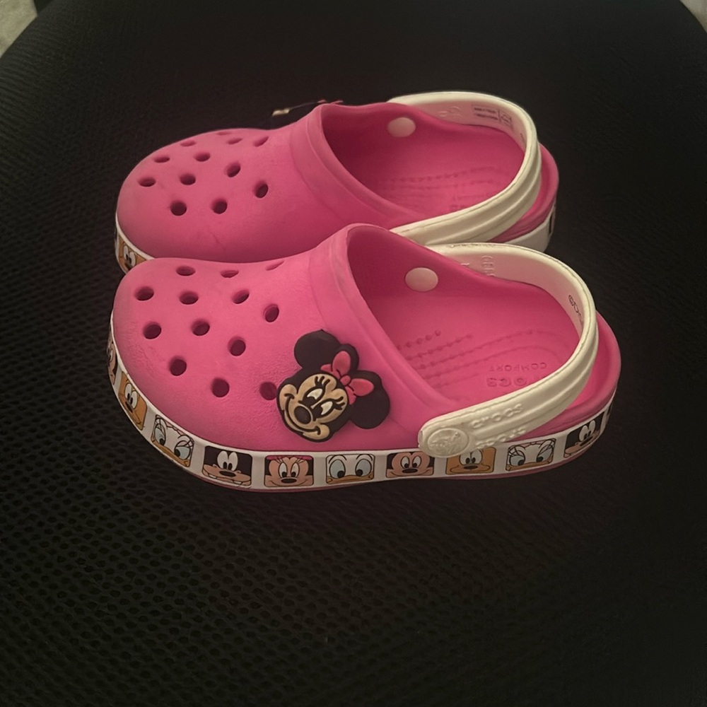 Minnie Mouse Crocs